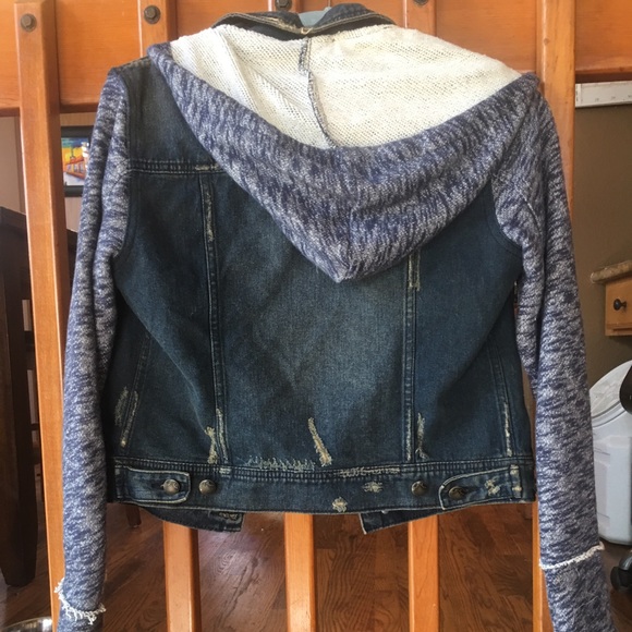 Free People Jean Jacket Distressed Blue Denim & Knit Jean Jacket w Hood Small - Picture 3 of 8